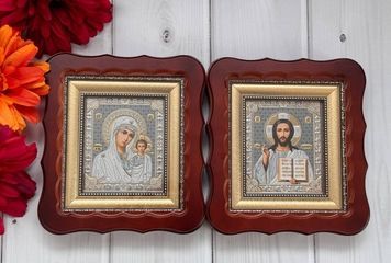 Ікони пара вінчальна Спаситель Казанська в дерев'яному кіоті під склом 19*21 см 1921ФКБО